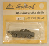 Roskopf   17 - BTR- 40A 4-Wheeled Reconnaissance Vehicle - Russia - 1:100 Scale